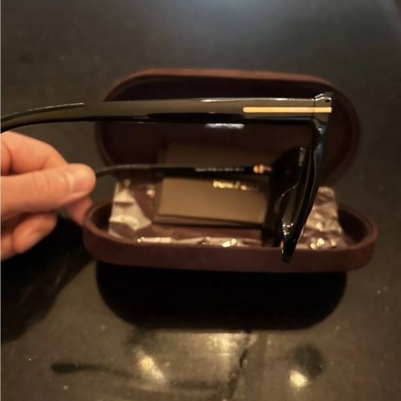 Tom Ford ‘Faye’ Sunglasses - Picture 10 of 15